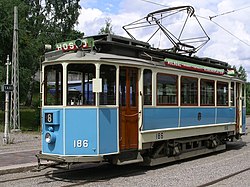 Göteborgs Spårvägar nr 186 (crop).jpg