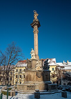 Hradčanské náměstí s mariánským sloupem