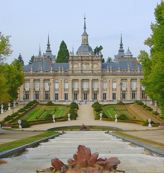 File:La Granja Palacio.jpg