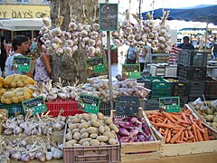 Aulx et légumes du marché d'Aix-en-Provence