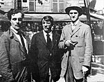 Amedeo Modigliani, Pablo Picasso och André Salmon bodde och arbetade i Montparnasse. Foto: Jean Cocteau 1916.