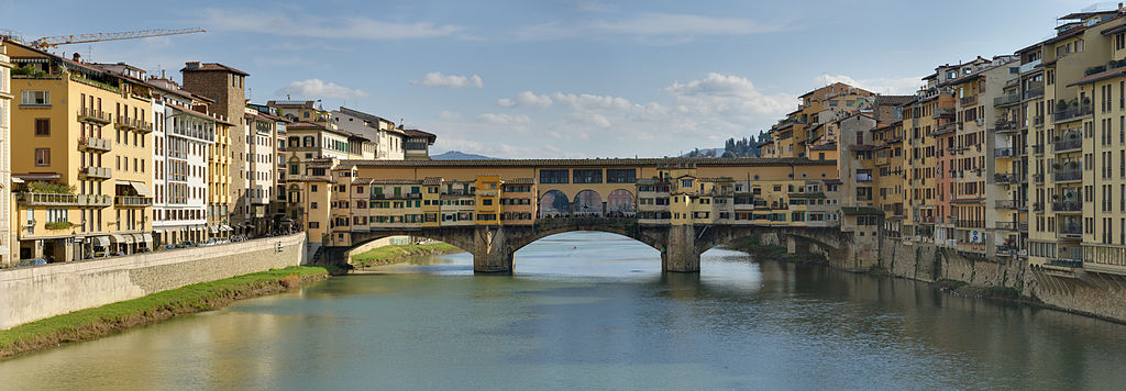 Panoramiese uitsig van die Ponte Vecchio vanuit die weste.