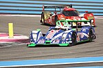 Pour revenir dans le même tour, Jean-Christophe Boullion, à bord de la Lola B10/60 no 13 (au second plan) tente de dépasser Emmanuel Collard qui pilote la Pescarolo 01 no 16 (au premier plan). Il y parvient au bout d'une vingtaine de minutes.