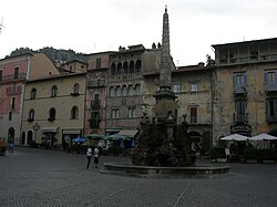 Piazza dell'Obelisco.