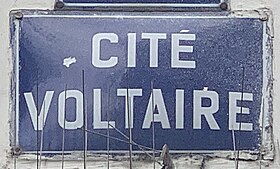 Voir la plaque.