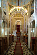 Intérieur de la synagogue.