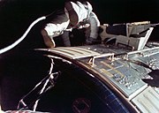 Алфред Ворден, први Американац у свемирској шетњи дубоким свемиром, 1971. године