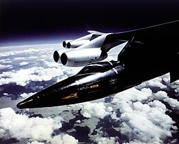 Le X-15 accroché sous l'aile d'un NB-52.