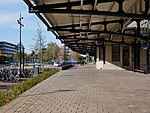 Station Naarden-Bussum, perron, richting noordelijke kant in 2022