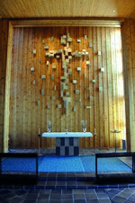 Tumba kyrkas altarvägg