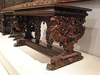 Орехова маса от втората половина на XVI век