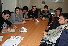 Görüş zamanı. Soldan-sağa: Sefer_azeri, Vasif Qasımov, , Vago, PPerviz, Sultan11, Proger