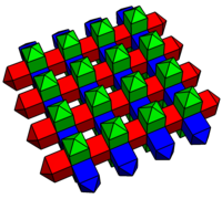 Удлиненный сплюснутый октаэдр-красный-зеленый-синий-соты.png