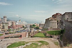 La fortikaĵo Priamar en Savono