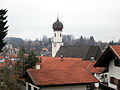 Die katholische Kirche St. Ägidius mit Teilen des Ortes Gmund