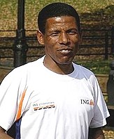 Haile Gebrselassie, vierfacher Weltmeister (1993 bis 1999) und zweifacher Olympiasieger (1996 und 2000), gewann diesmal Bronze