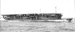 Японский авианосец Ryūj на ходу 6 сентября 1934 года. Jpg