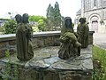 La Forest-Landerneau : les restes d'un ancien calvaire.