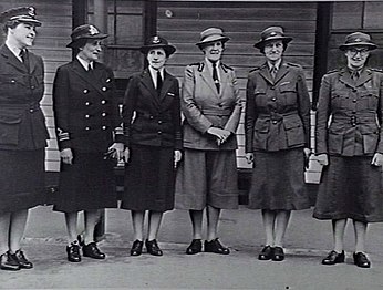 Les dirigents de les branques femenines de l'exèrcit australià, 1942
