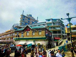 Mall Road Murree.jpg