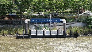 River Plaza pramwharf.jpg