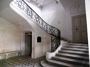 escalier d’honneur.