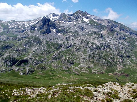 Կորաբ լեռ