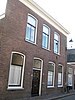 Woning met invloeden van neoclassicisme-stijl