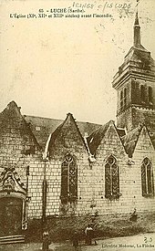 Carte postale ancienne reprenant une photographie de l'église, en noir et blanc.