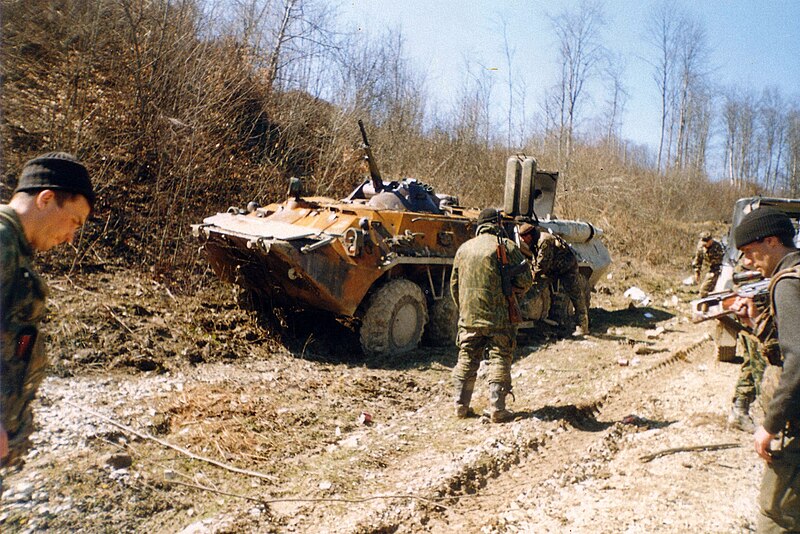 파일:После боя. БТР, подбитый боевиками.jpg