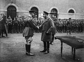 Daniel Beak VC and George V IWM Q 9759.jpg