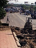 集集大地震後，臺中碎裂的道路與人行道。