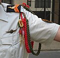 レジオン・ドヌール勲章と第二次世界大戦従軍章、両方のフラジェールを着けた第1猟兵落下傘連隊隊員