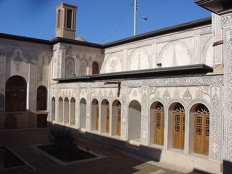 پرونده:Kashan-Tabatabai House5.jpg