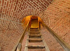 L'escalier accédant au mécanisme de l'horloge.