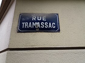 Voir la plaque.