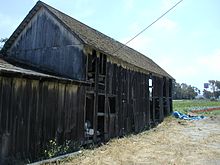 This is the Redman Hirahara Carriage Barn in 2005.