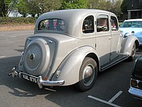 1949 75 6-light saloon