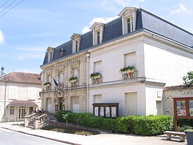 A mairie de Thomery.