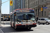 72B번 페이프 버스로 운행 중인 2018년에 도입된 노바버스 LFS 버스