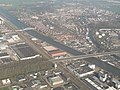 Luchtfoto met rechts van het kanaal Maarssen