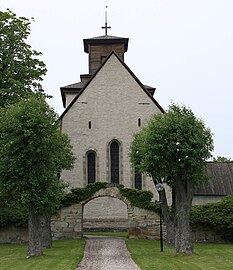 Kyrkan med östra portalen