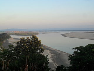 Brahmaputrajoki Agnigarh-kukkulalta