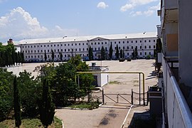 casernes Lazarev classées en Ukraine[2] et en Russie[3],