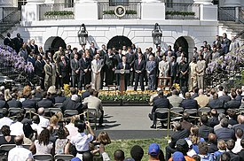 The White House ceremony honoring the 2006 NFL champion Indianapolis Colts. 20070423-6 p042307sc-0224jpg-515h.jpg