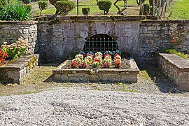 Ancienne fontaine.