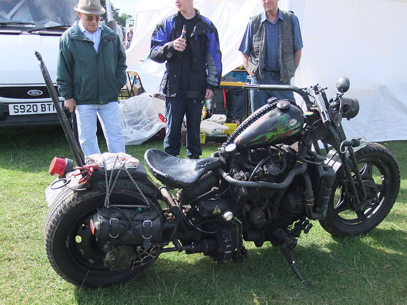 800px-Aa_dieselmotorcycle_astlepark_00.jpg