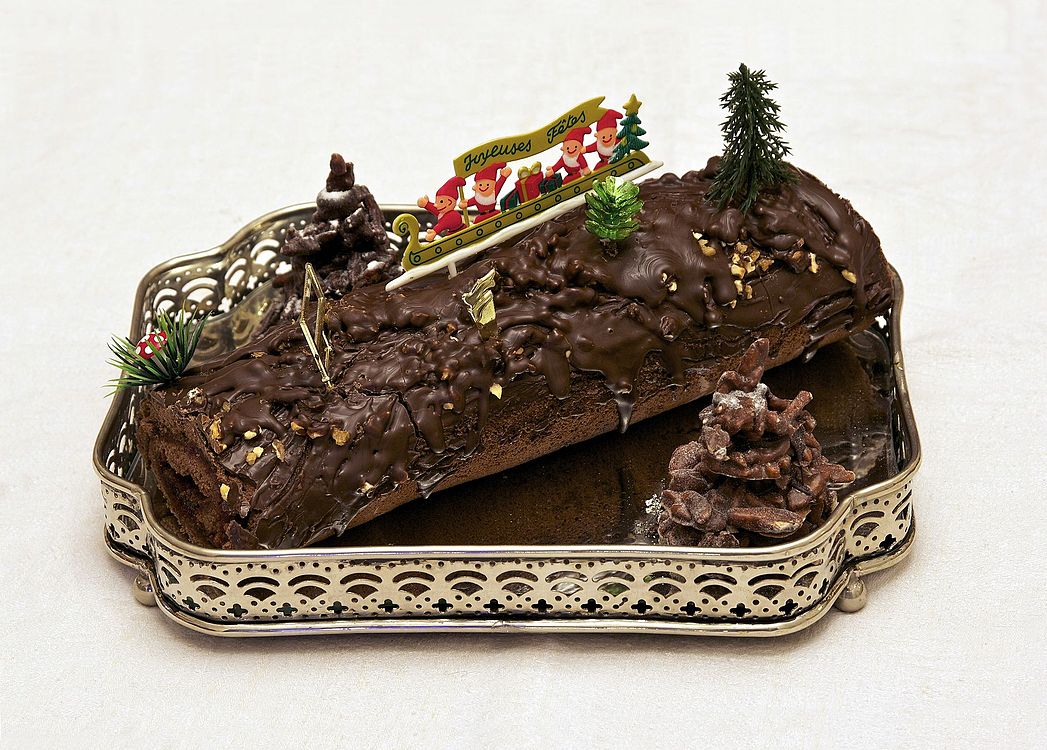 It's a Yule log. No need to sing about it, me from slightly earlier.