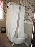 Bathtub with curtain at the Bernheimer House