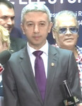 Dan Diaconescu la BEC depune candidatura la presedintie 22.09.2014.png